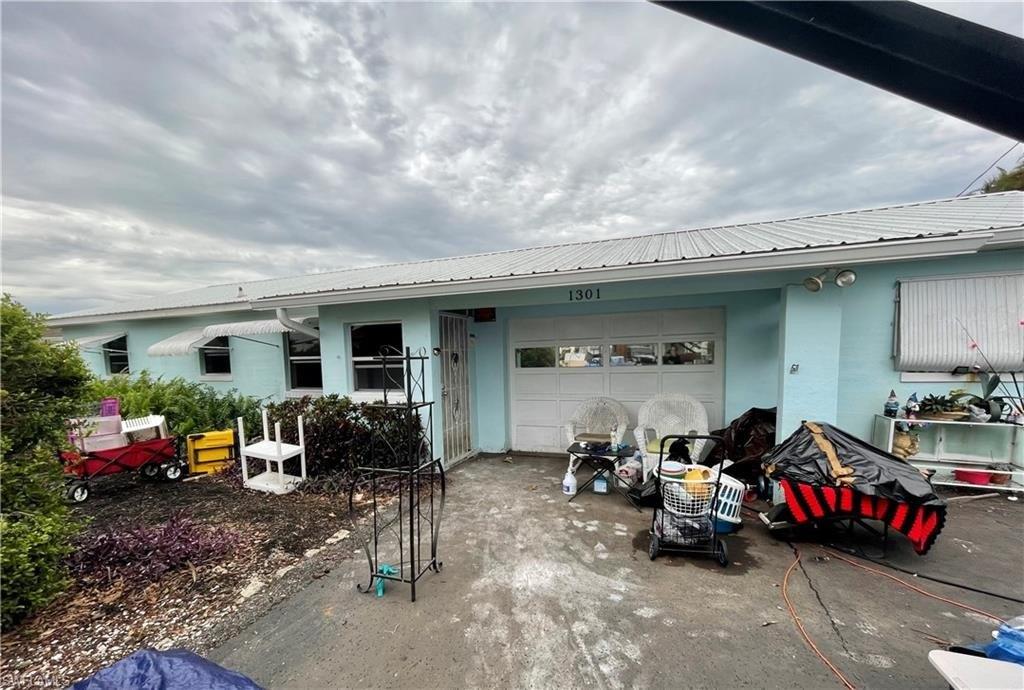 Thompson St, North Fort Myers, FL 33903
