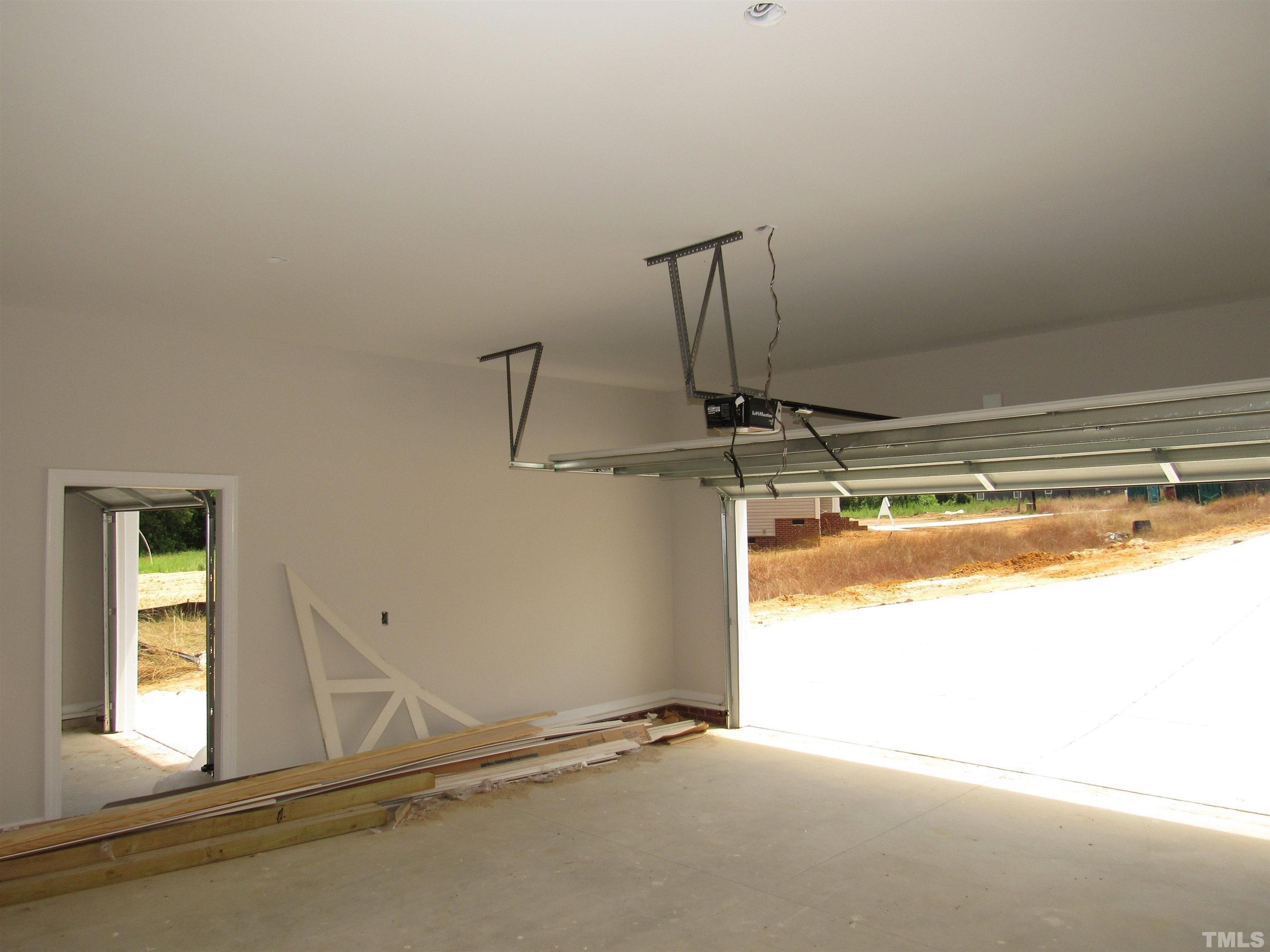 Shady Oaks Dr, Benson, NC 27504