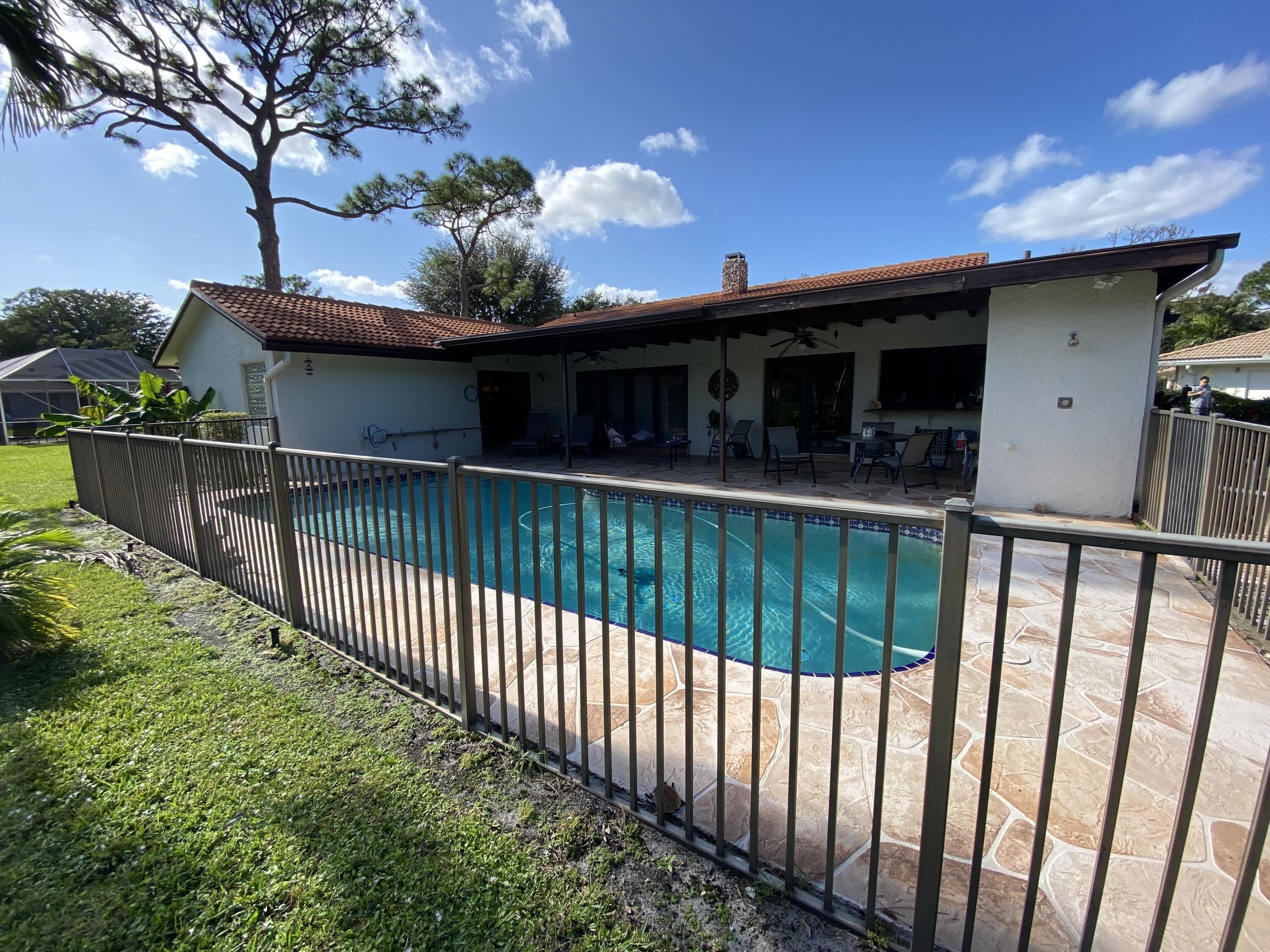 Nw 26th Cir, Boca Raton, FL 33431