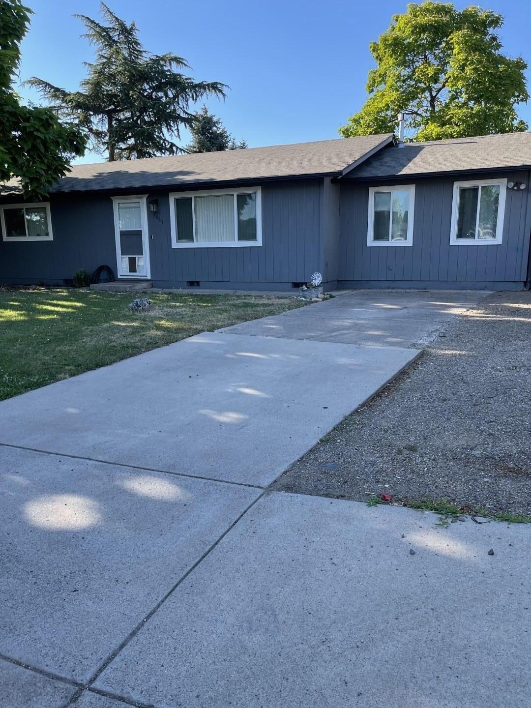 Via Verde Cir, White City, OR 97503