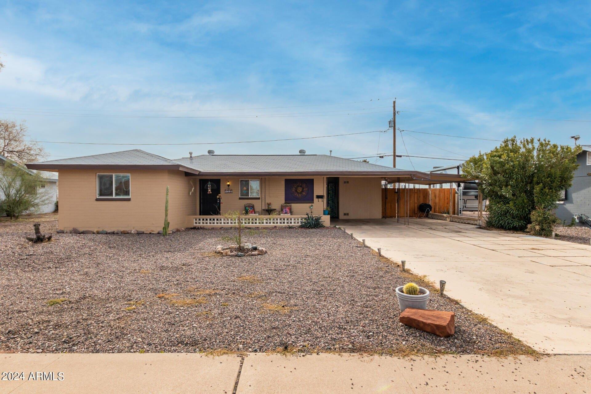 E Akron St, Mesa, AZ 85205