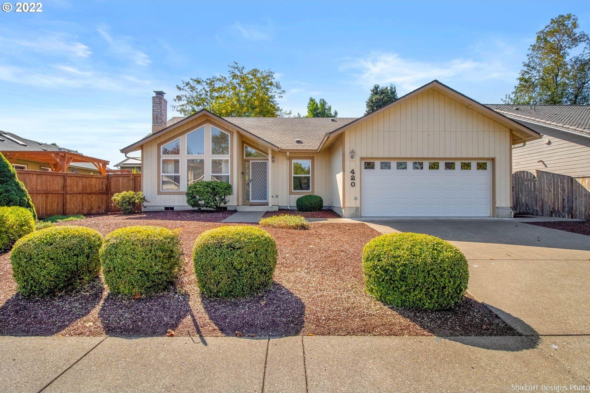 Lynnbrook Dr, Eugene, OR 97404