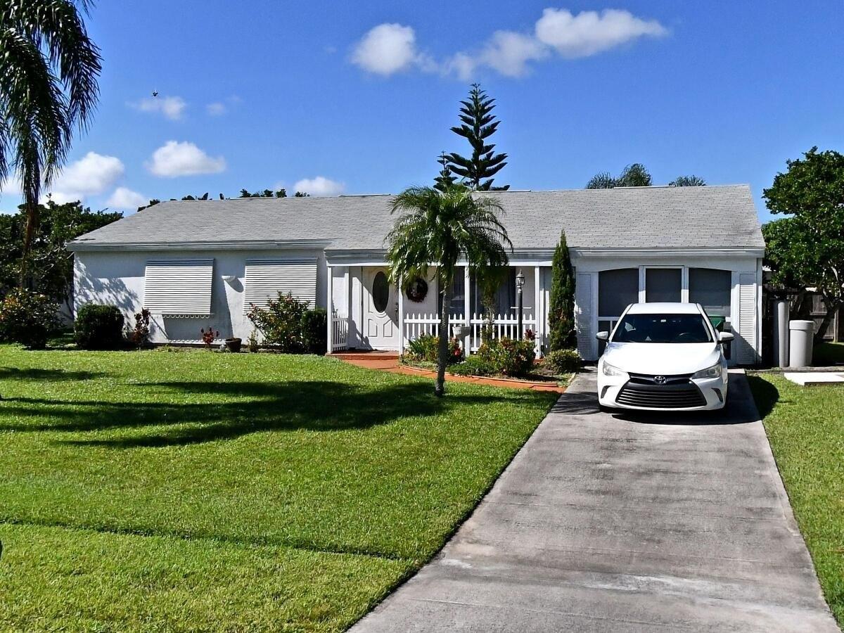 Se Shelter Dr, Port Saint Lucie, FL 34952