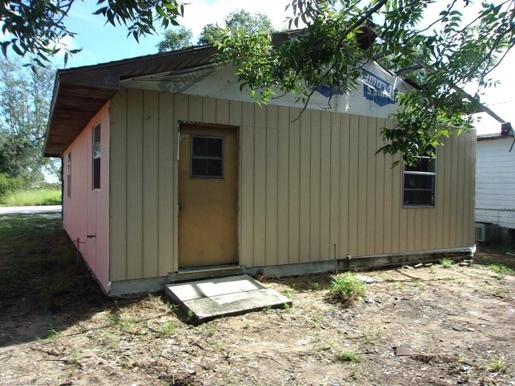 Booker Ave, Sebring, FL 33870