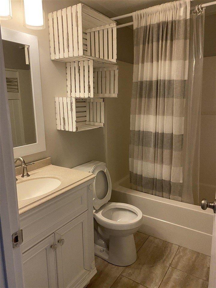 Herchel Lucas Rd, Bowling Green, KY 42101