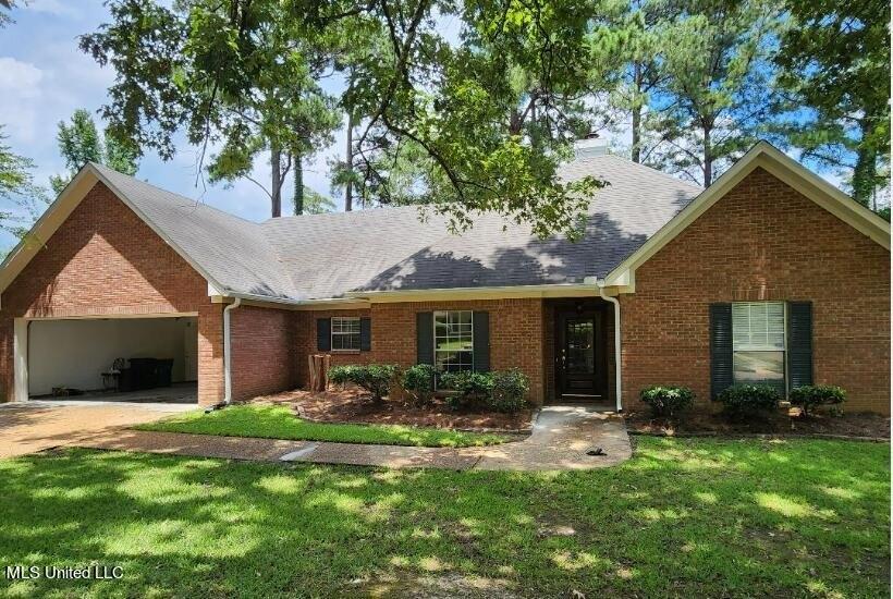 Shadowood Dr, Ridgeland, MS 39157