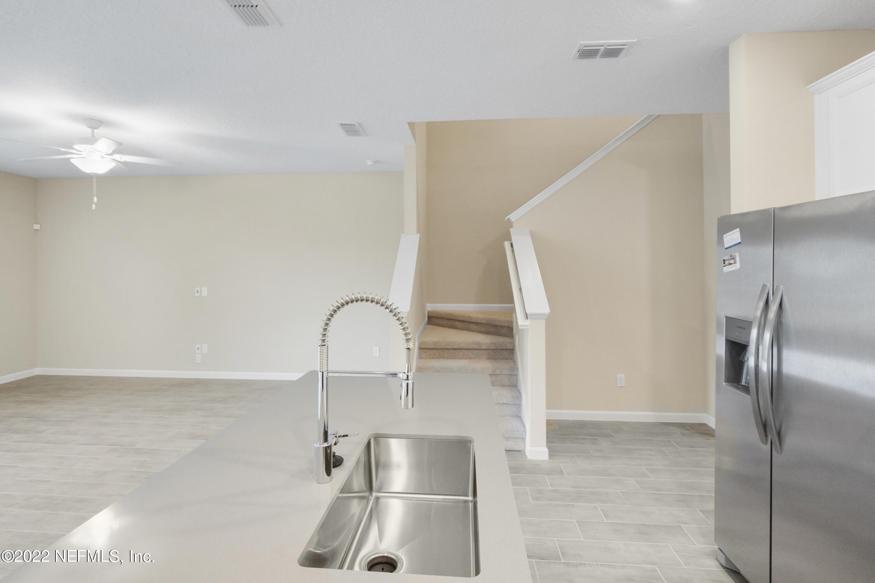 Josslyn Ln, Jacksonville, FL 32246