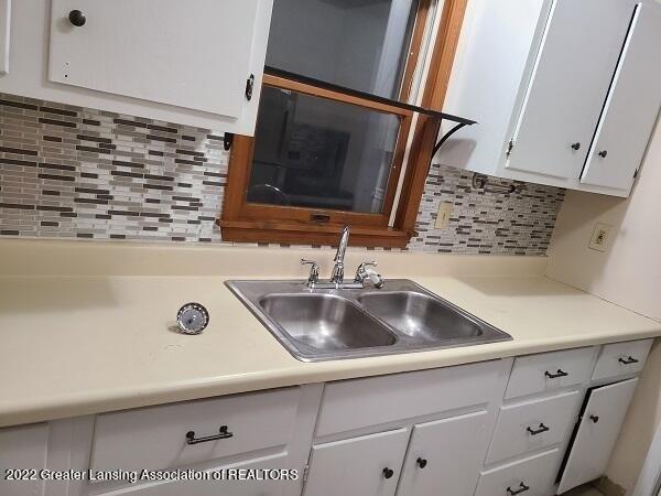 Fenton St, Lansing, MI 48910