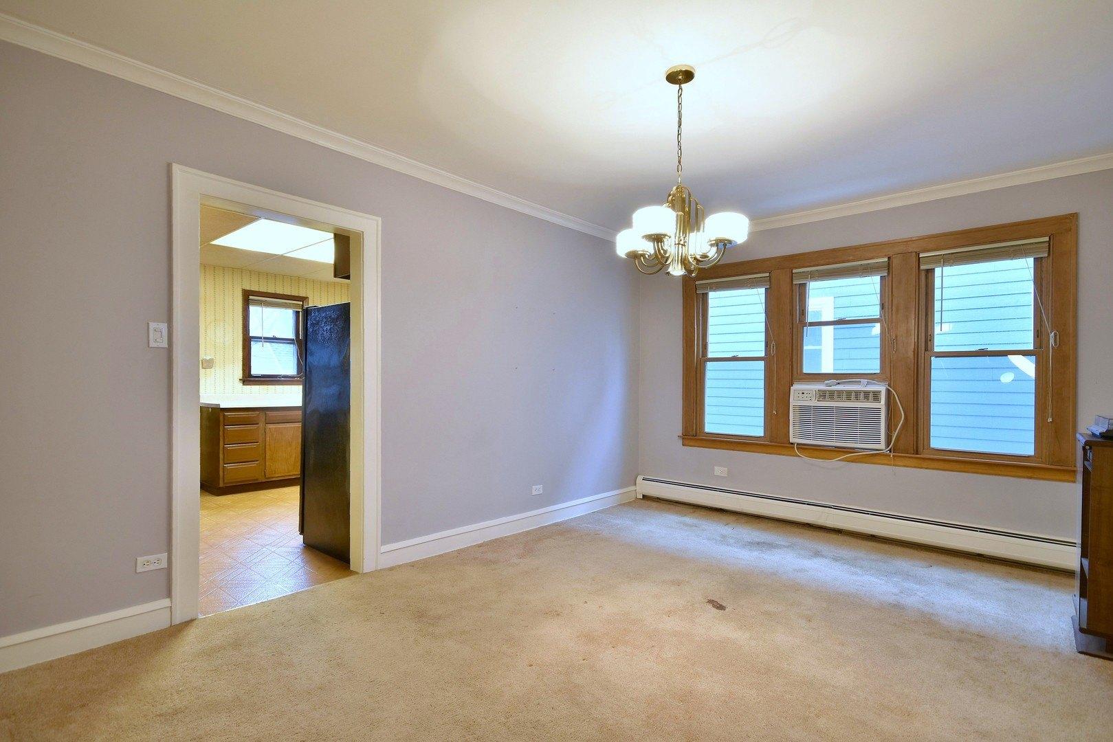S Grove Ave, Oak Park, IL 60304