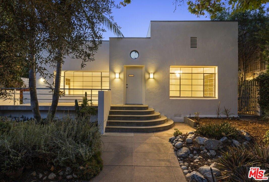 N Commonwealth Ave, Los Angeles, CA 90027