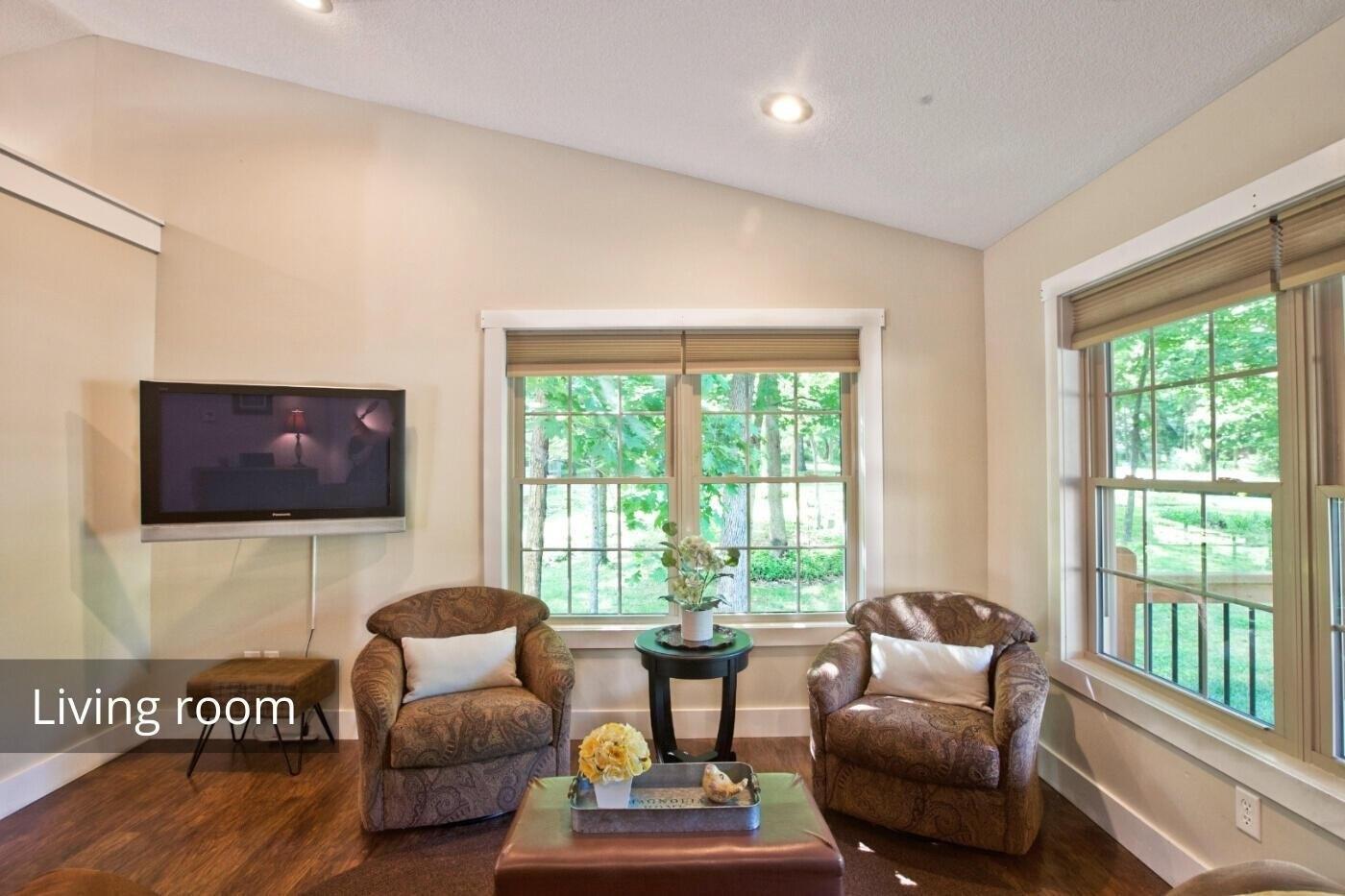 Highland Hills Dr, Howard, OH 43028