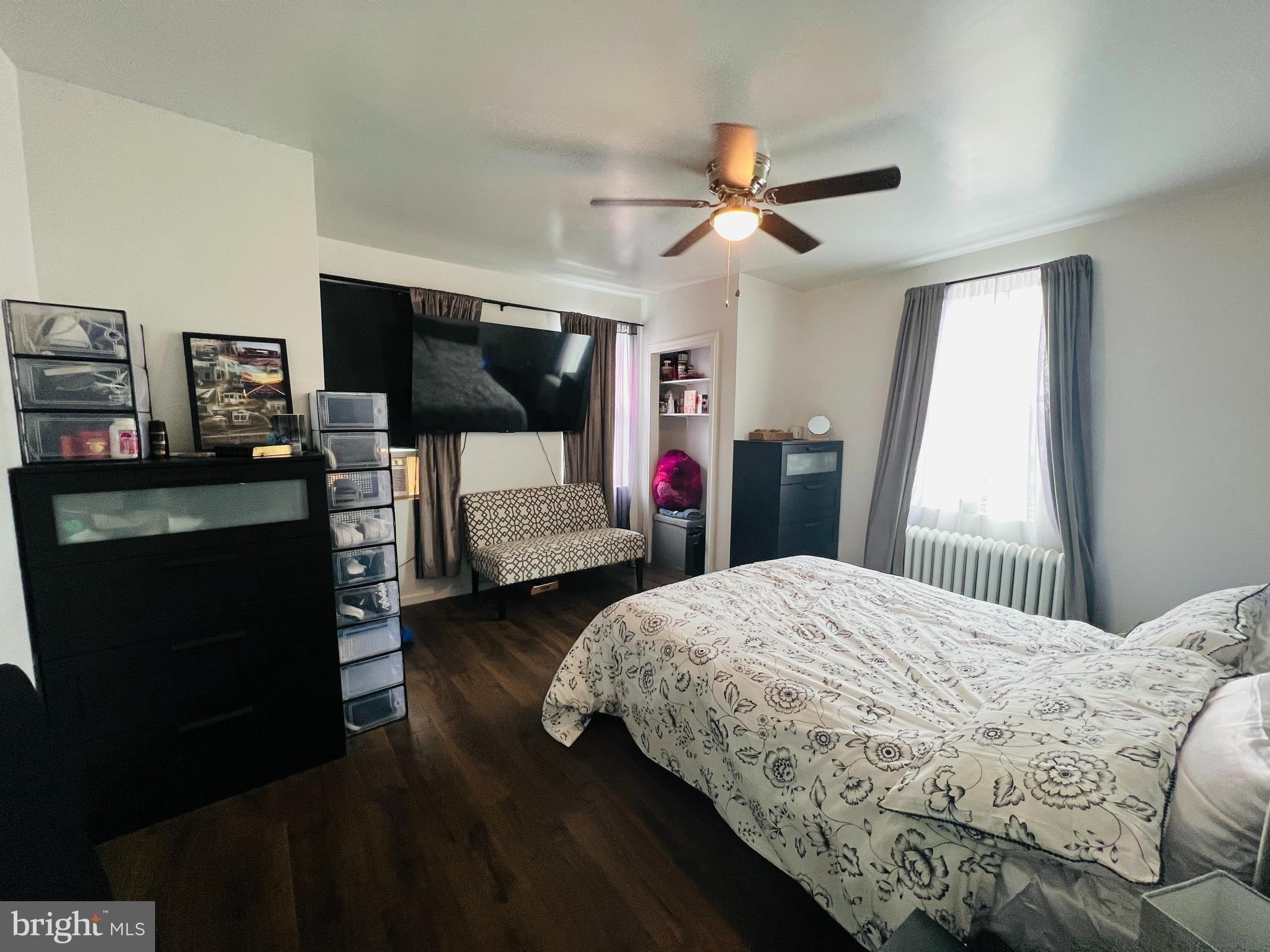 E Howell St, Philadelphia, PA 19135