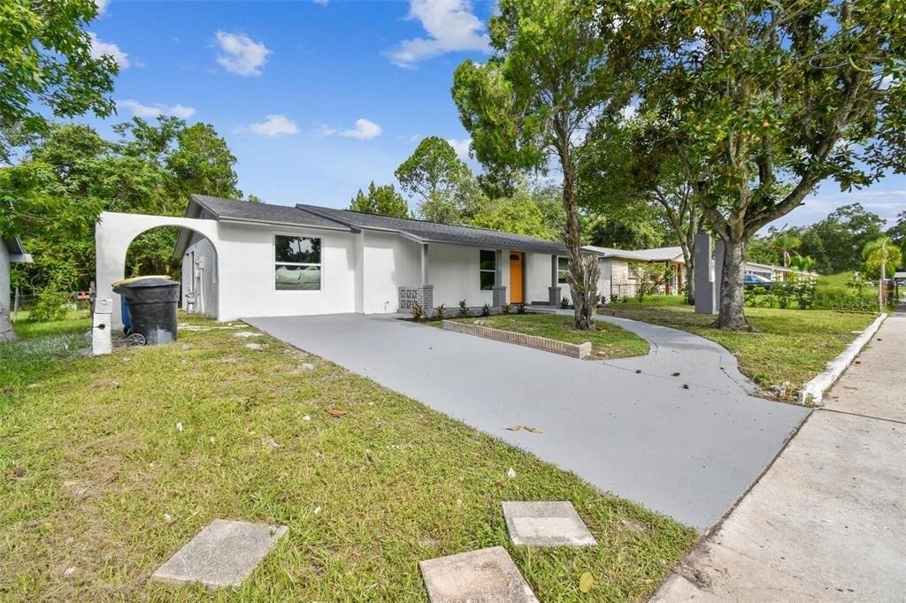Beachwood Ave, Clearwater, FL 33759