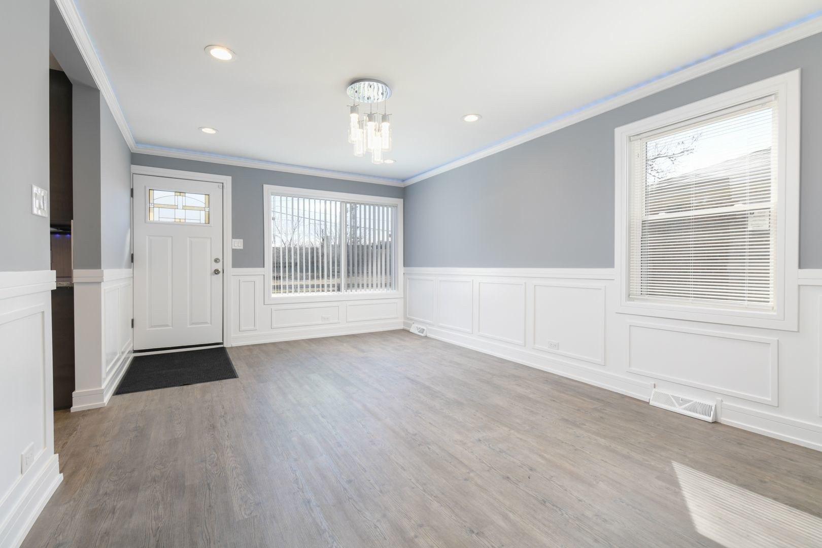S Eberhart Ave, Chicago, IL 60628