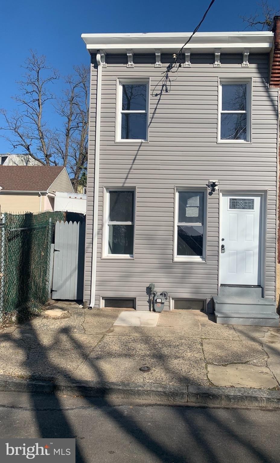 W 3rd St, Wilmington, DE 19805