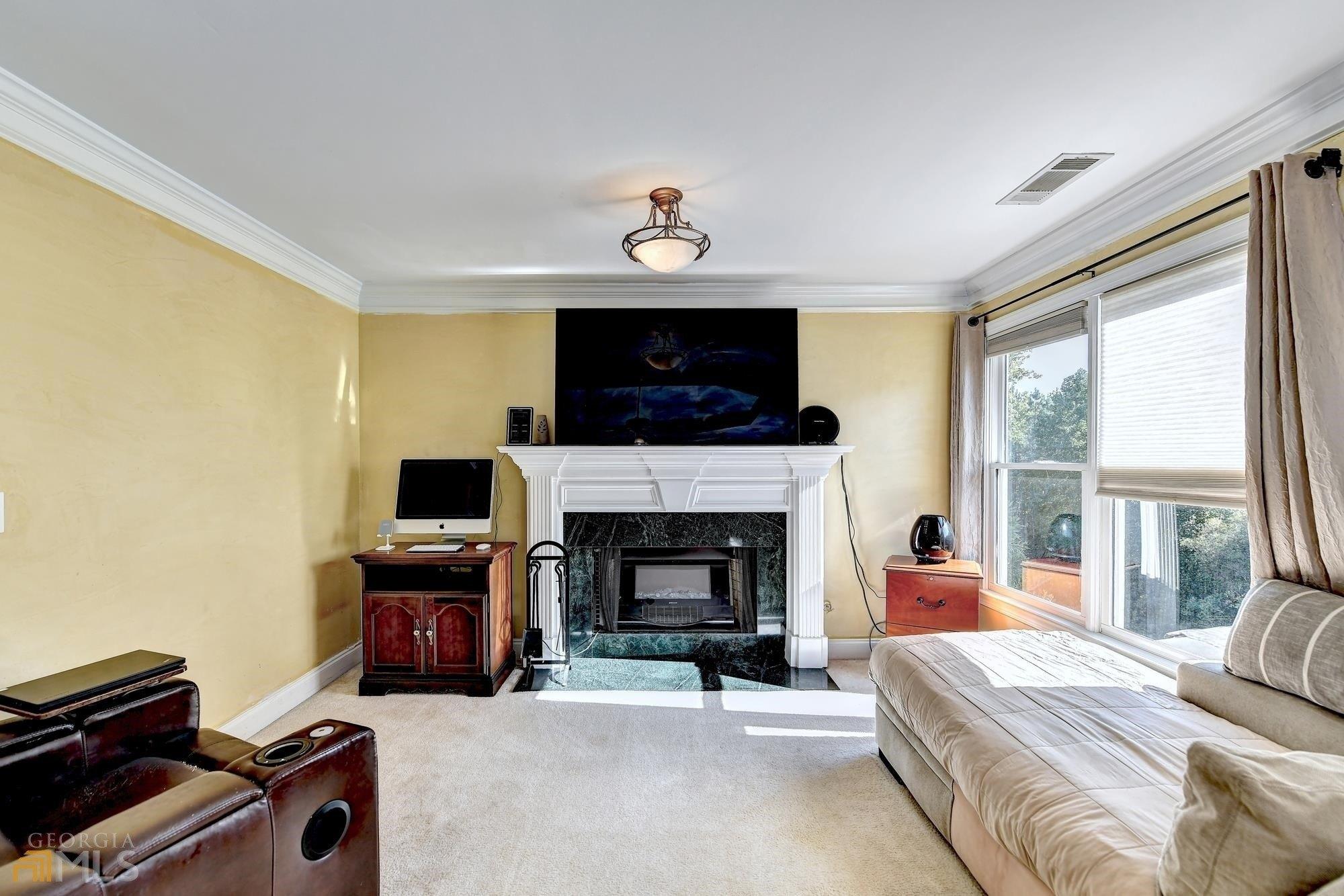 Misty Oaks Dr, Buford, GA 30519