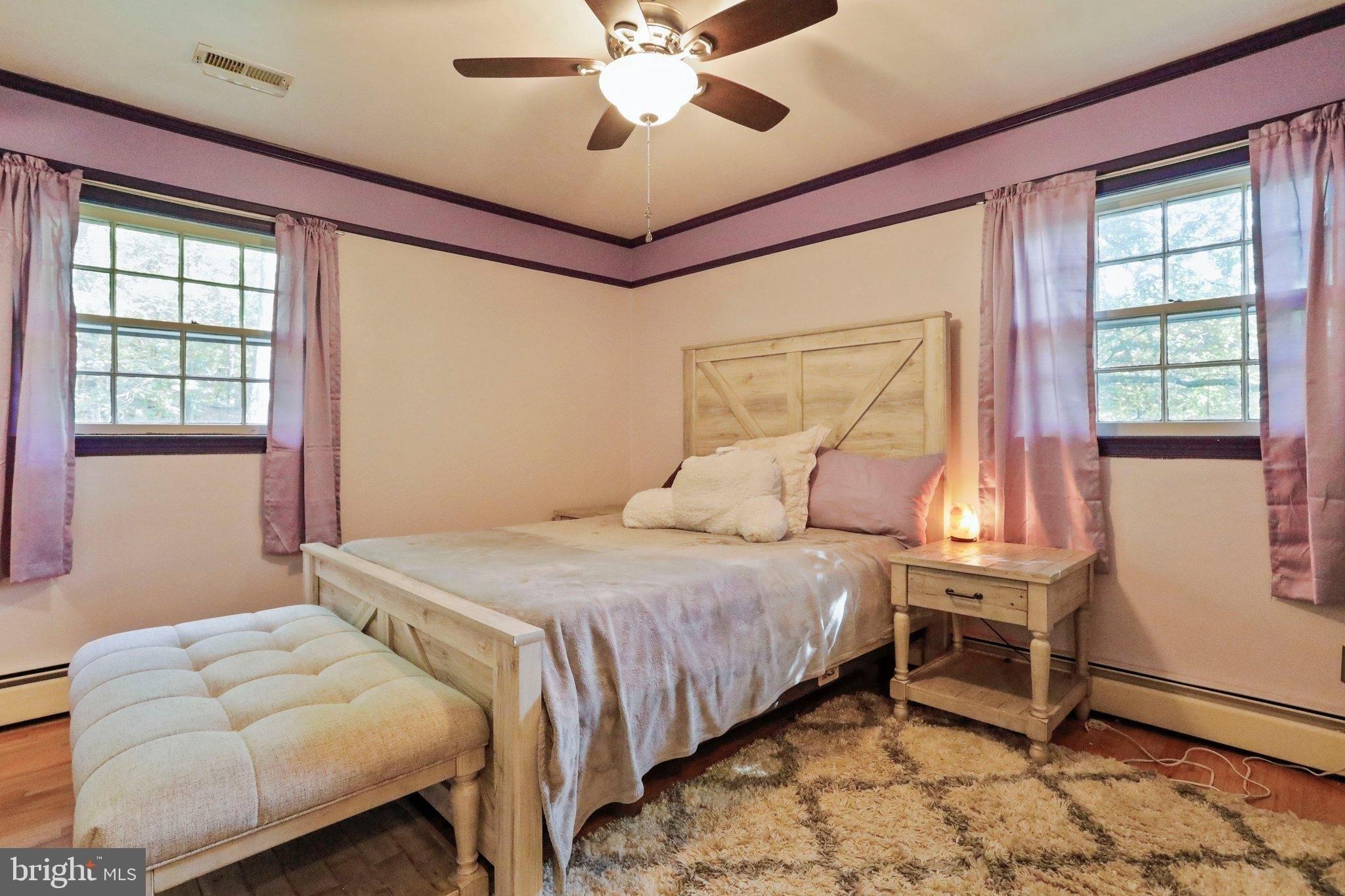 Oak Ln, Haymarket, VA 20169