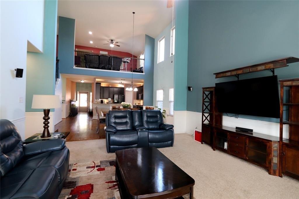 Windy Meadow Ln, Grand Prairie, TX 75052