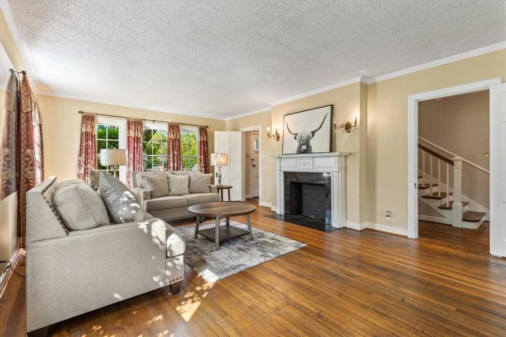 W Tyler St, Ennis, TX 75119
