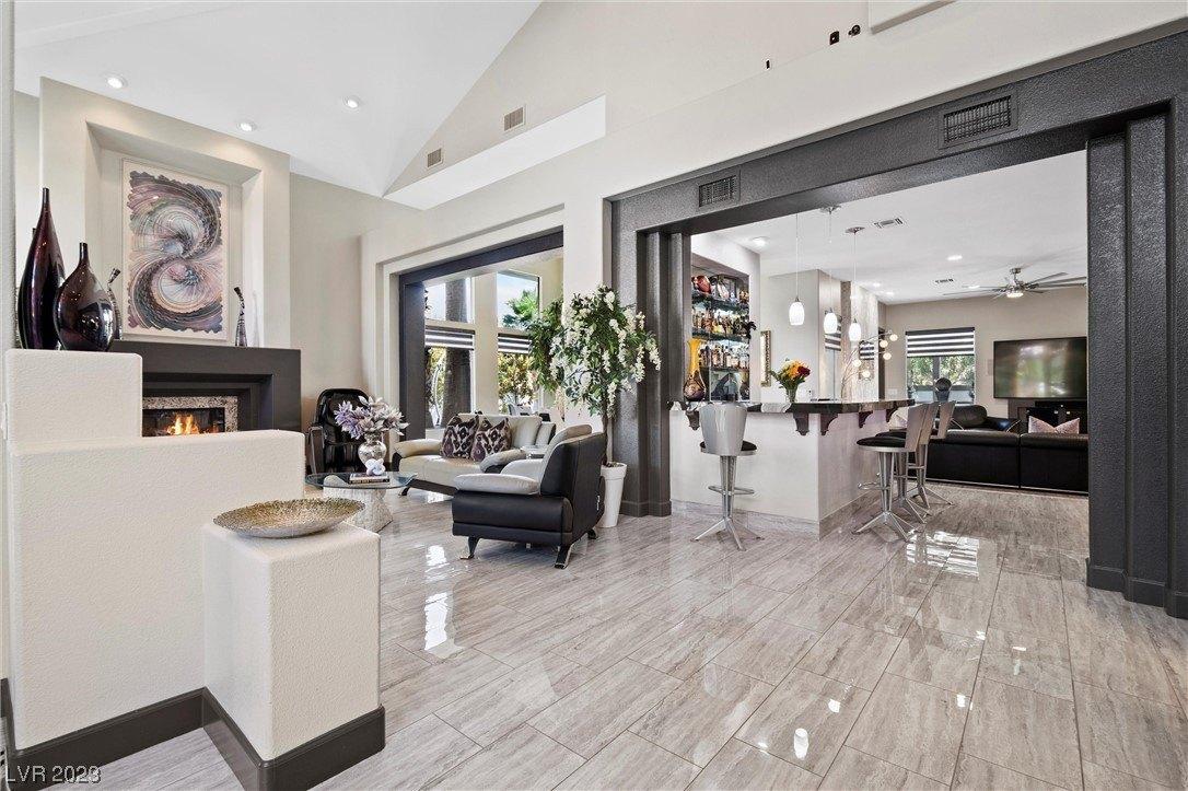 Ryans Reef Ln, Las Vegas, NV 89128