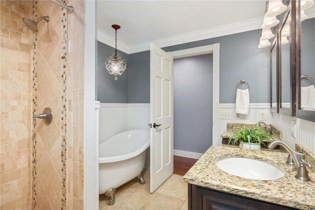 75th Ave N, Maple Grove, MN 55311