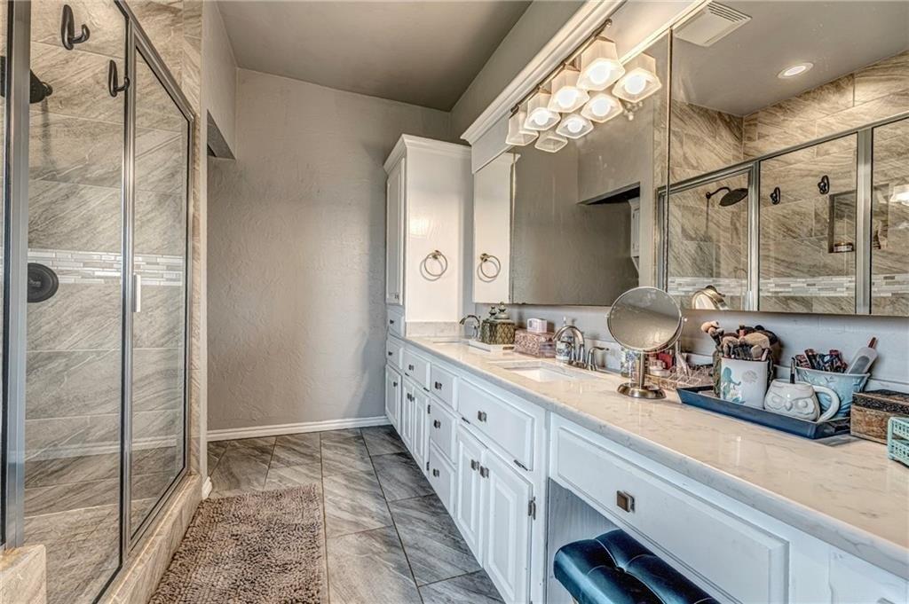 Thornebrook Dr, Norman, OK 73069
