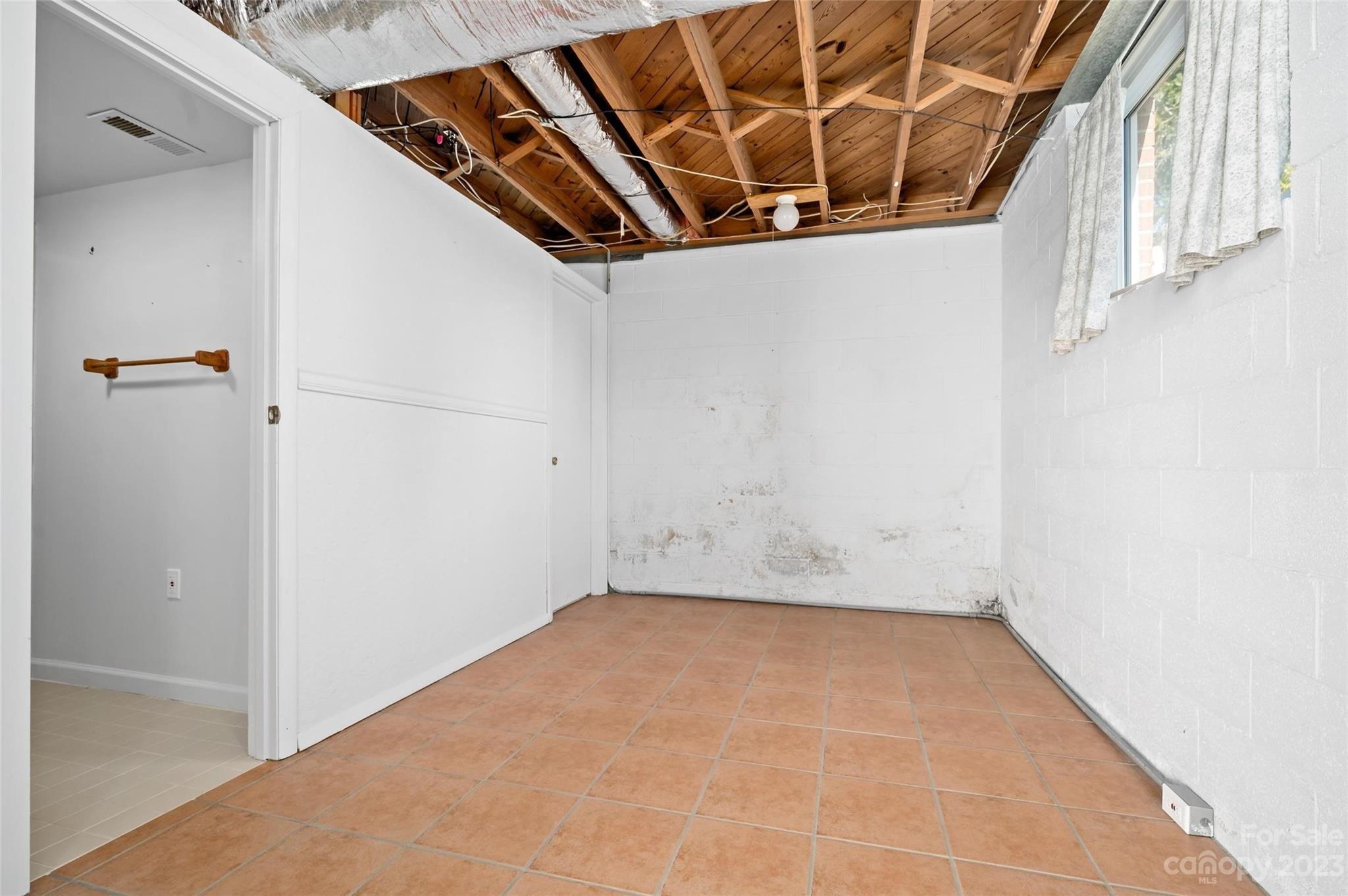 Wilson Dr, Brevard, NC 28712
