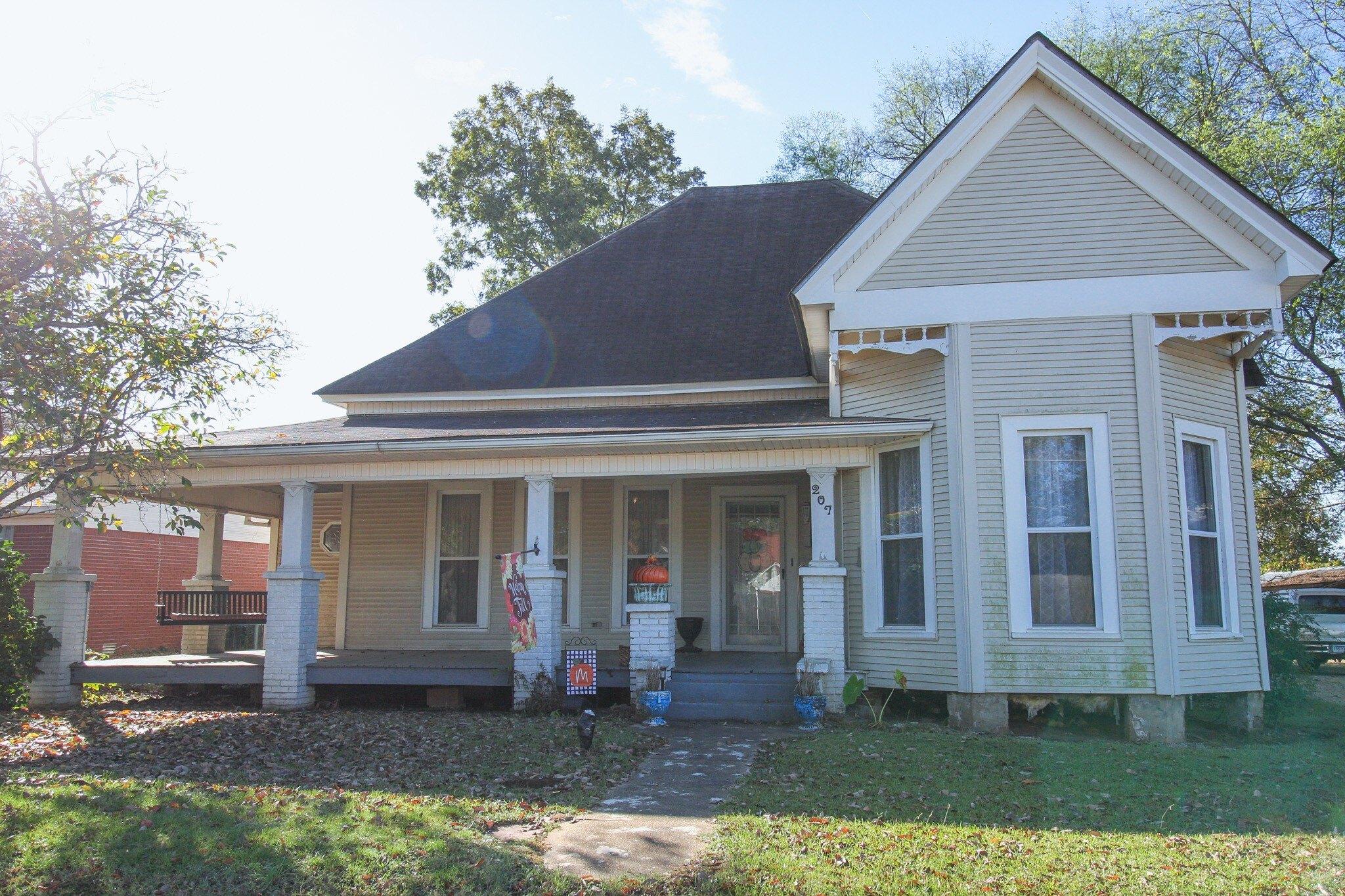 W Central St, Warren, AR 71671