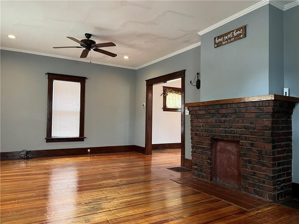 Wayne St, Erie, PA 16504
