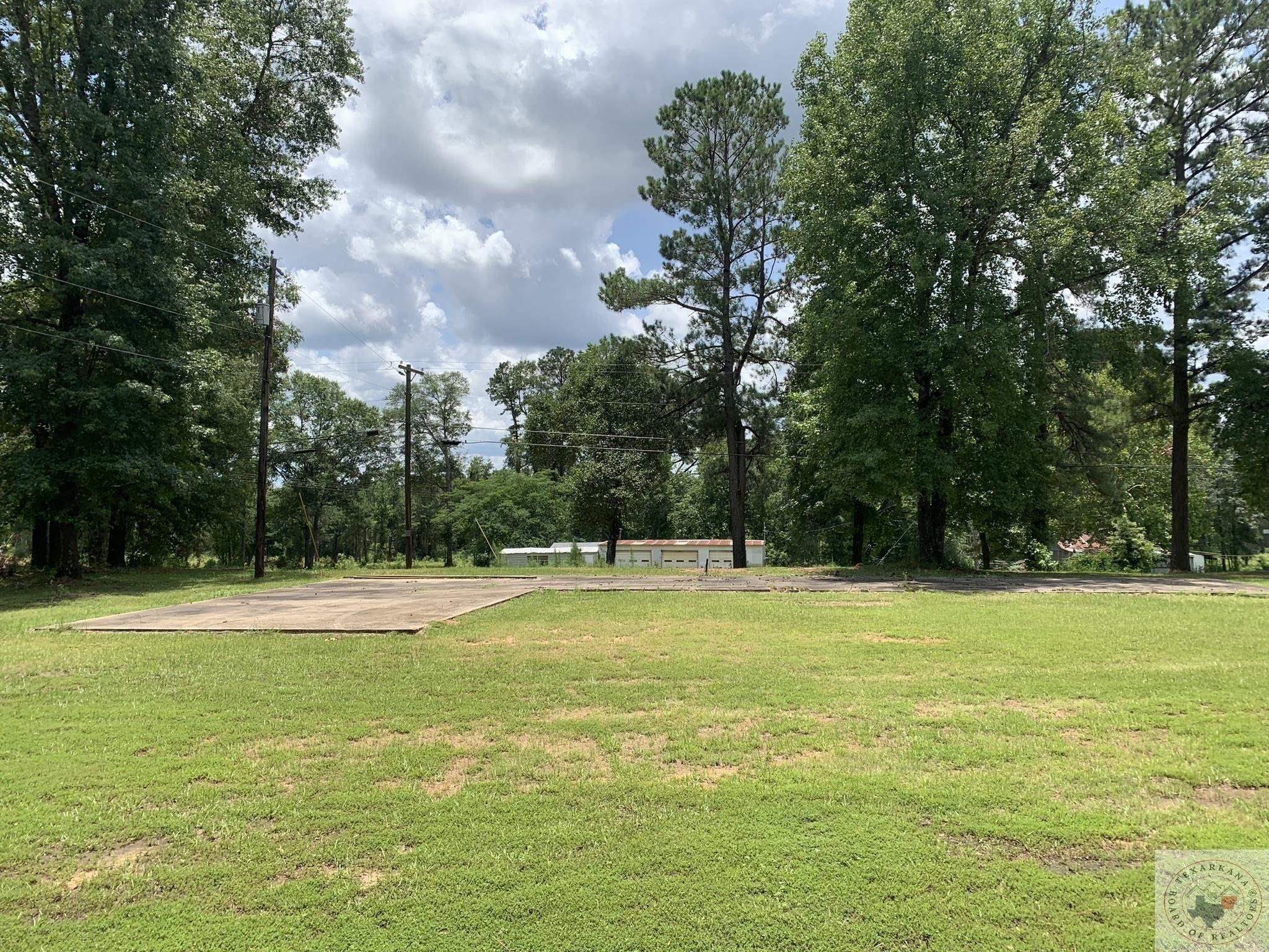 W Lanark St, Queen City, TX 75572