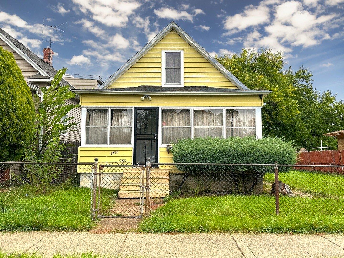 Kristan Ave, North Chicago, IL 60064