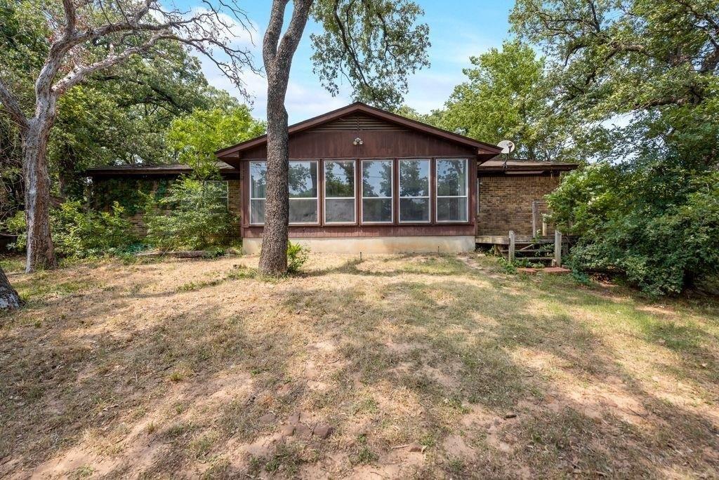 Blue Carriage Ln, Fort Worth, TX 76120