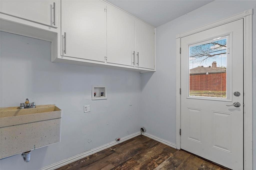 Park Grove Ct, Arlington, TX 76015