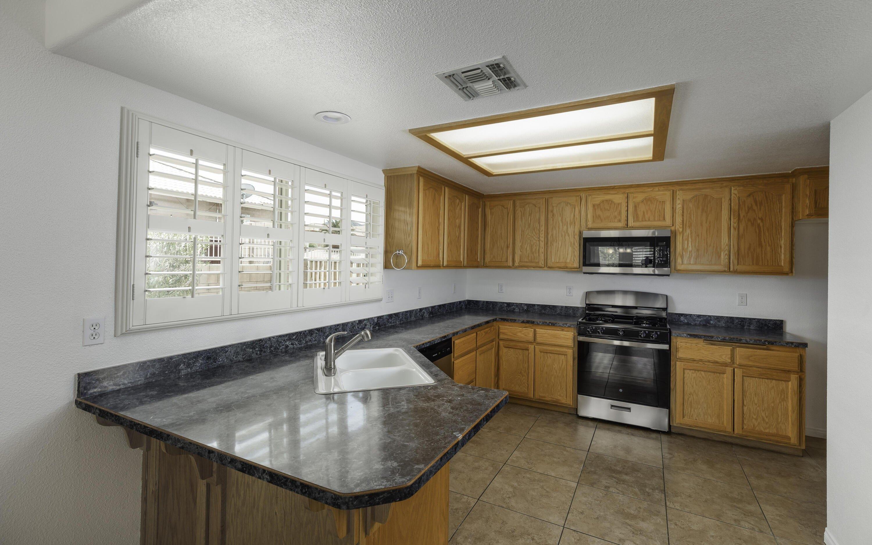 Selecta Ave, Yucca Valley, CA 92284
