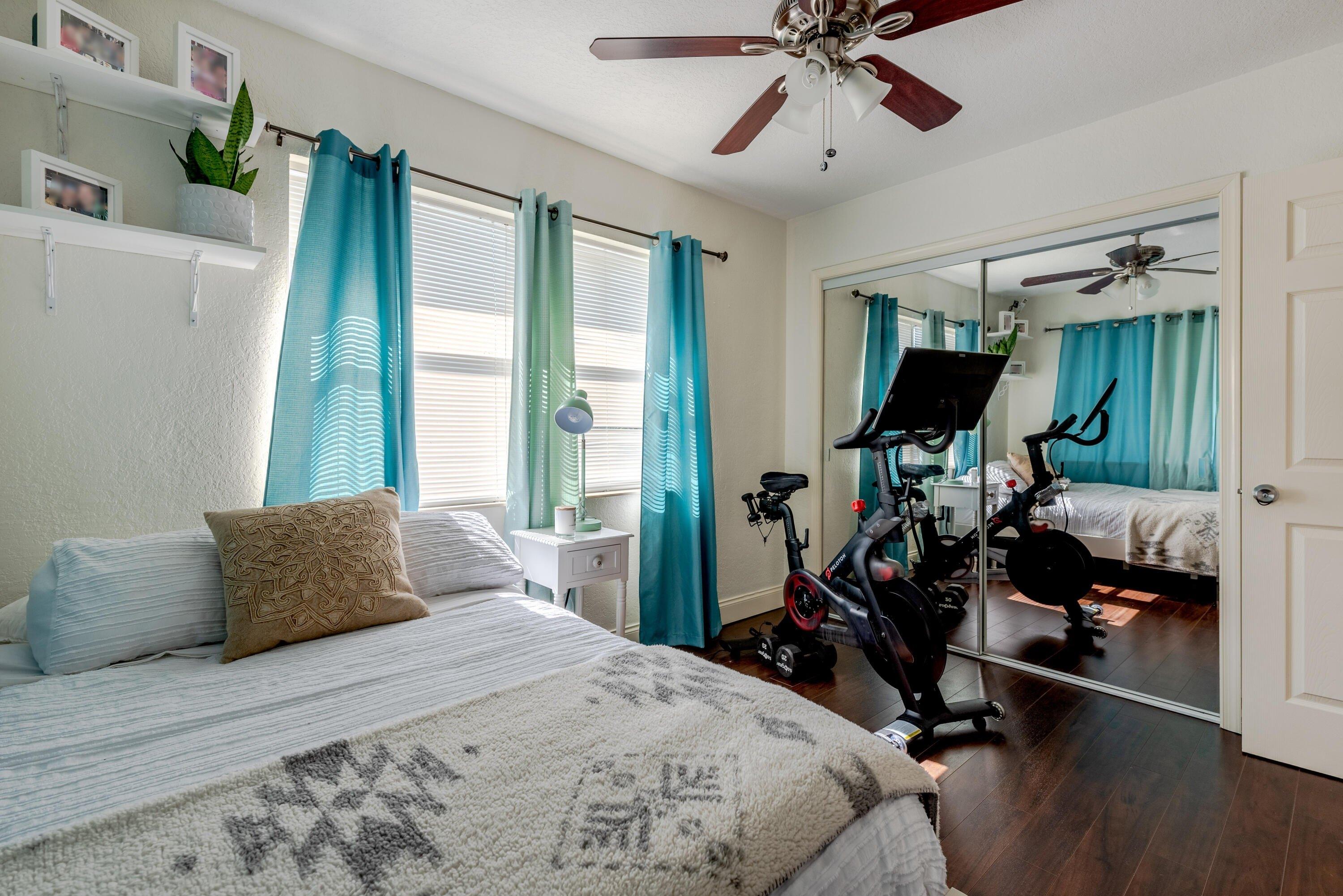 Katherine Ct, Lake Worth, FL 33461