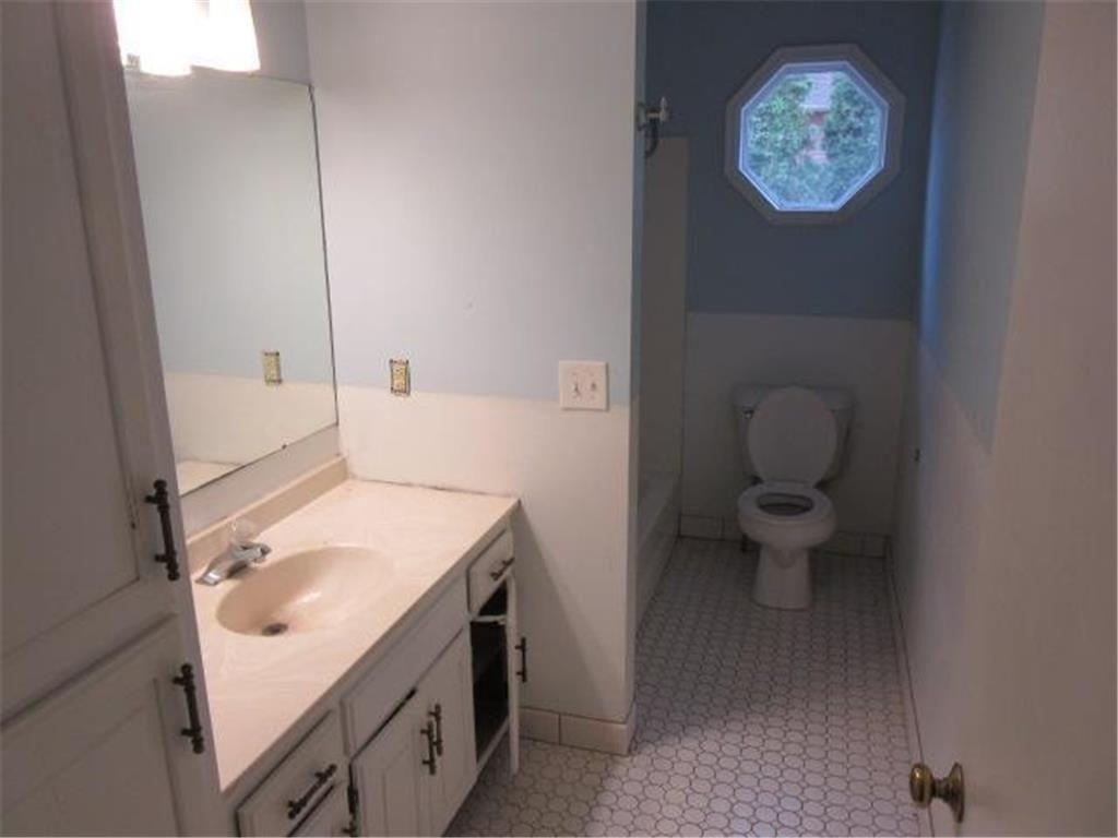 Jeffery Ave S, Cottage Grove, MN 55016