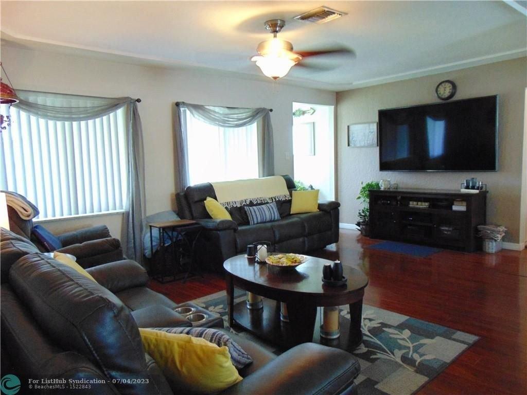 Nw 3rd Pl, Margate, FL 33063