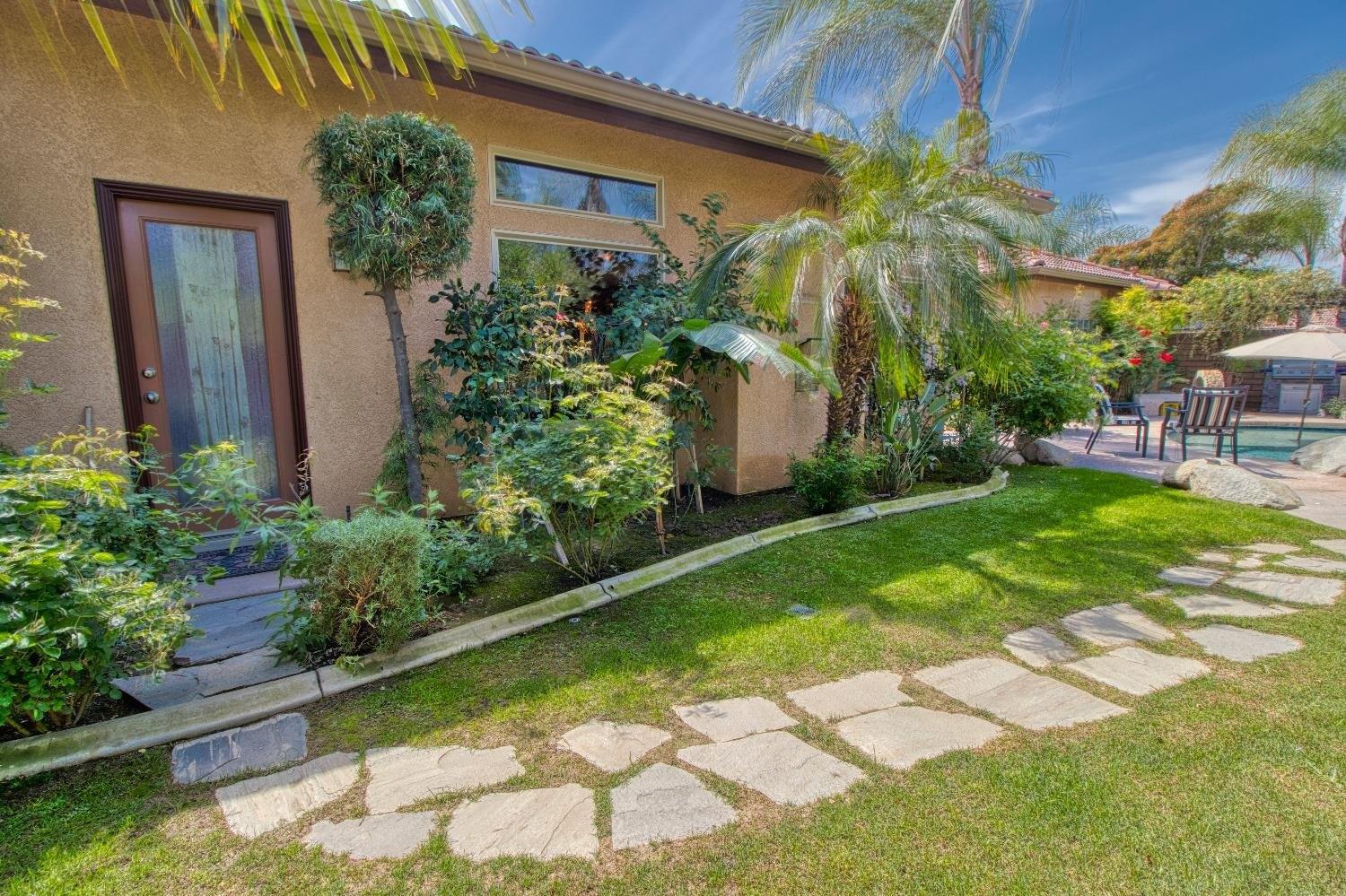 Michaelangelo Dr, Bakersfield, CA 93314