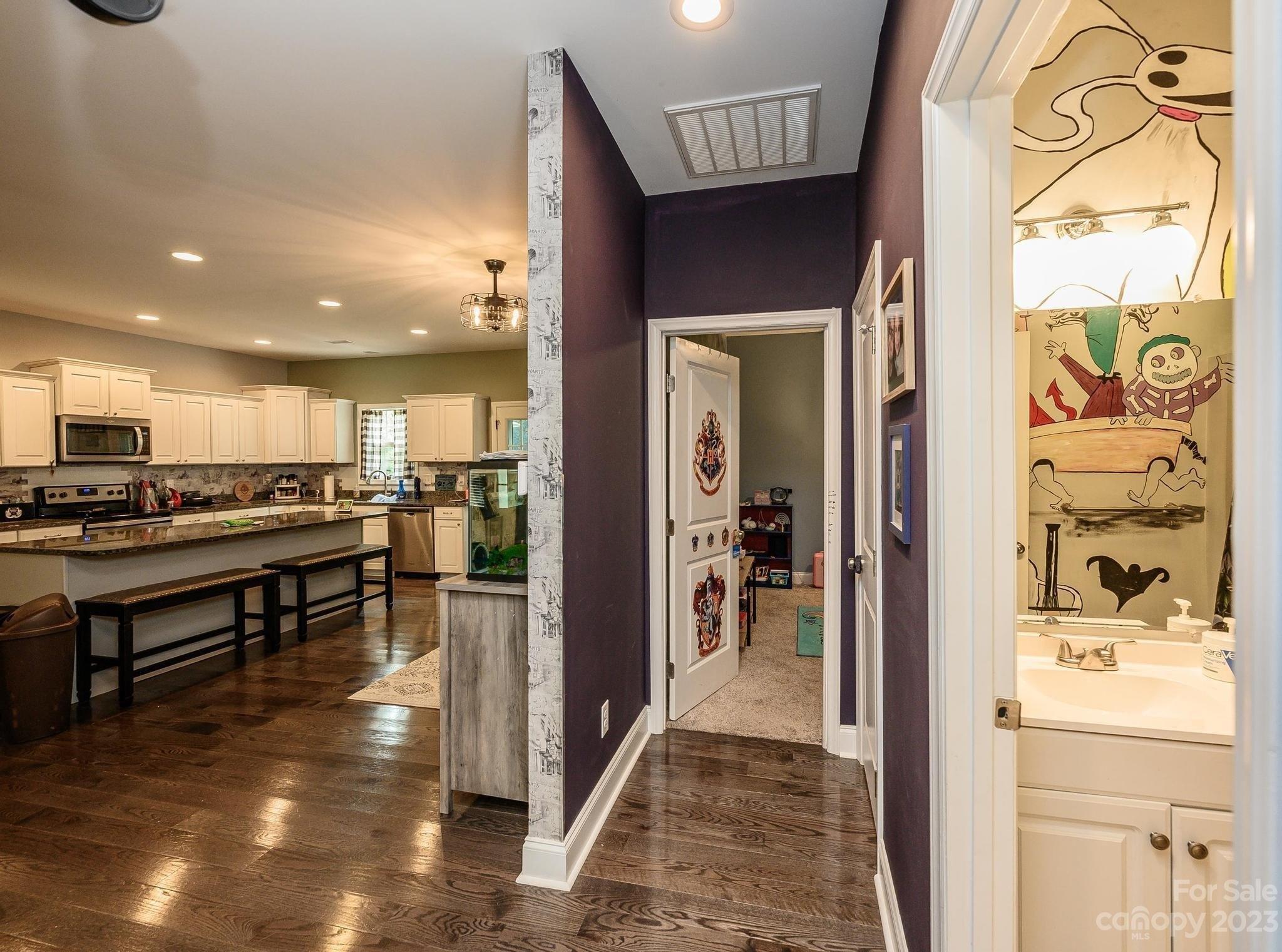 Par Dr, Granite Falls, NC 28630