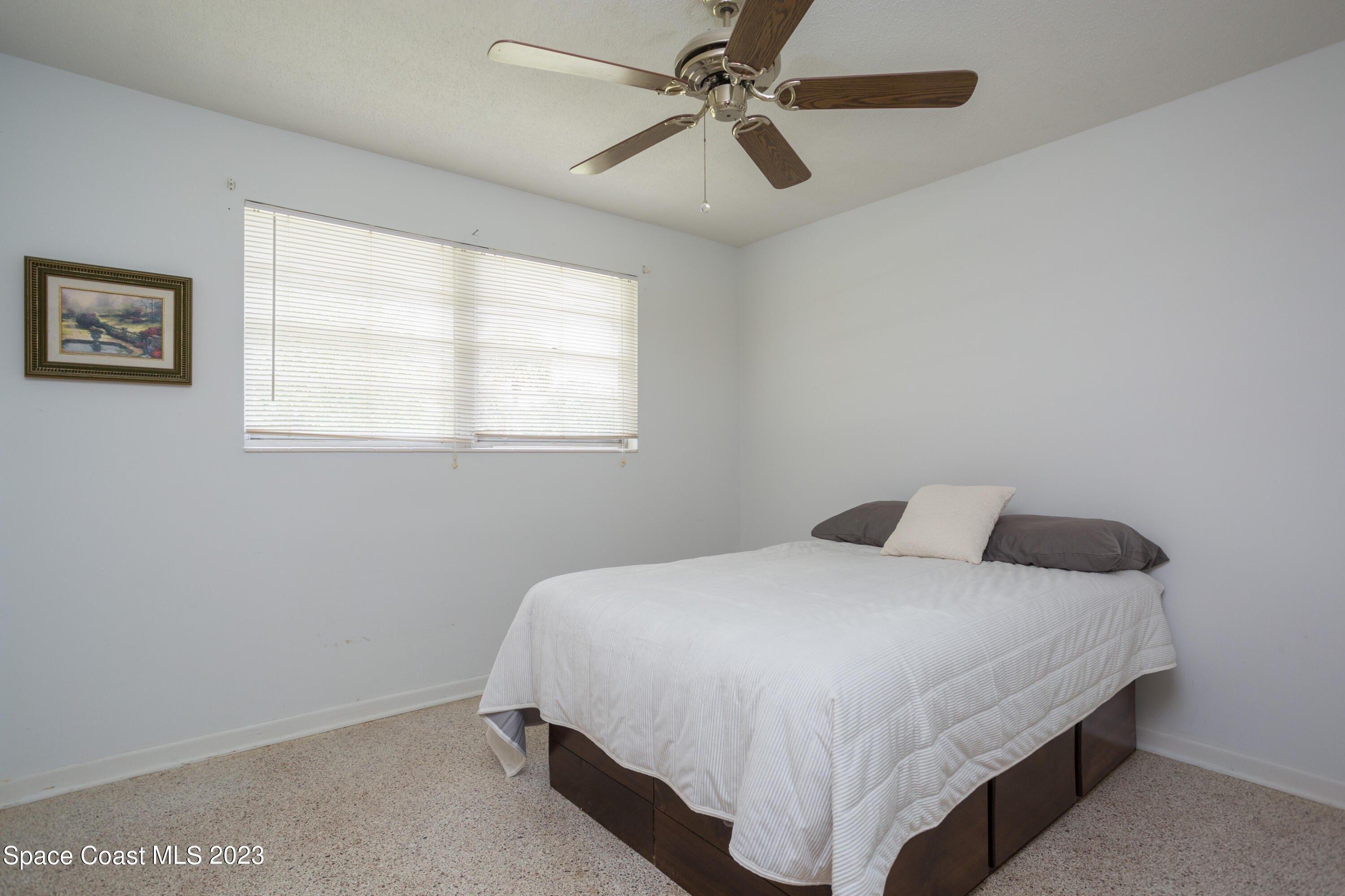 Lord St, Mims, FL 32754