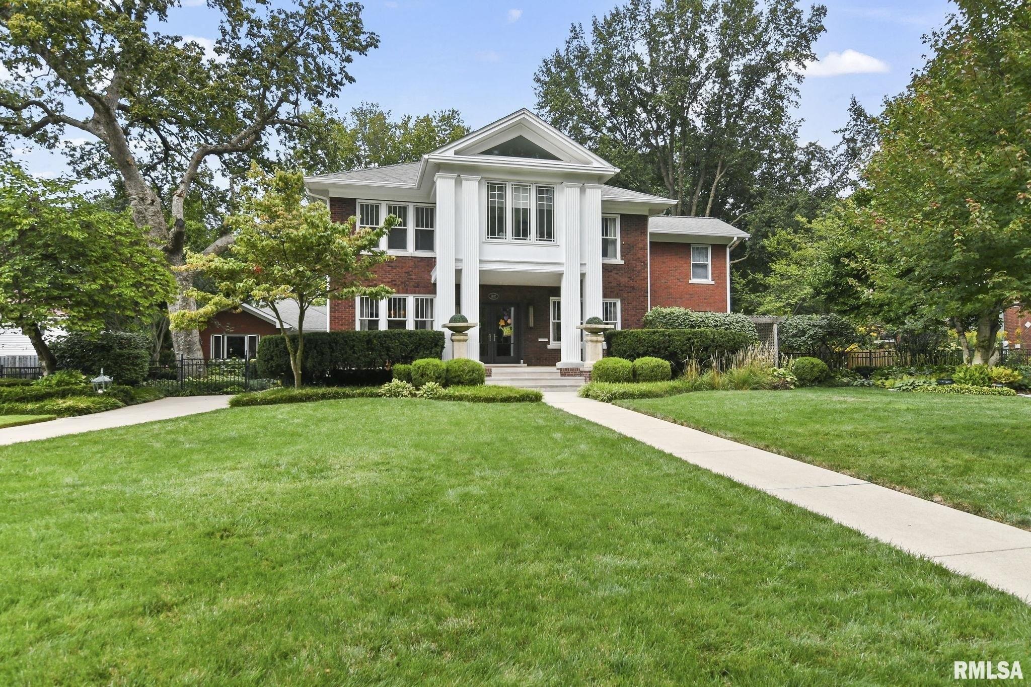 W Woodland Ave, Springfield, IL 62704