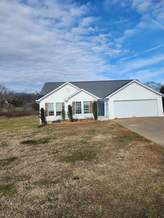Quail Knoll Ln, Cleveland, GA 30528
