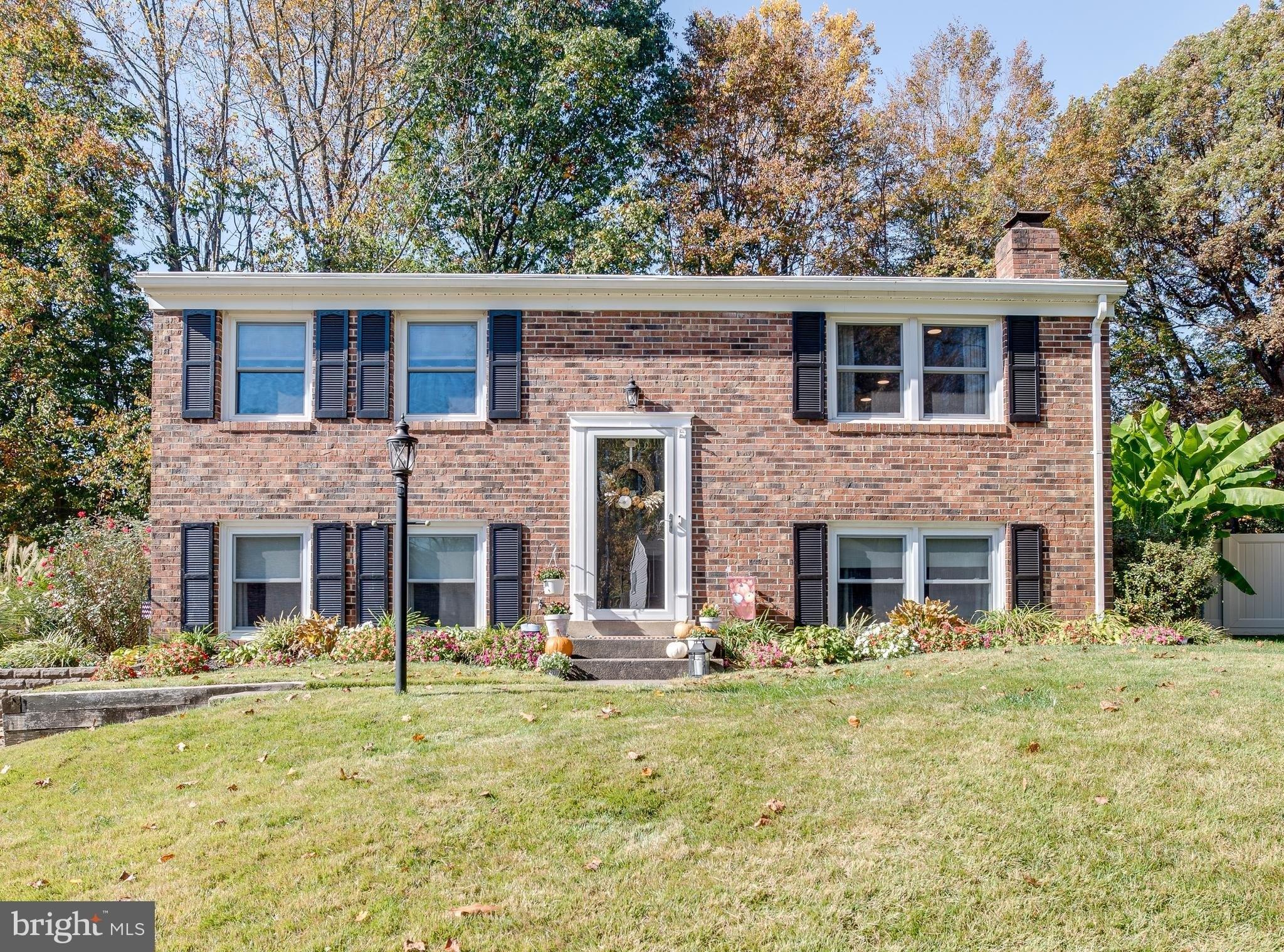 Marilyn Ct, Woodbridge, VA 22193