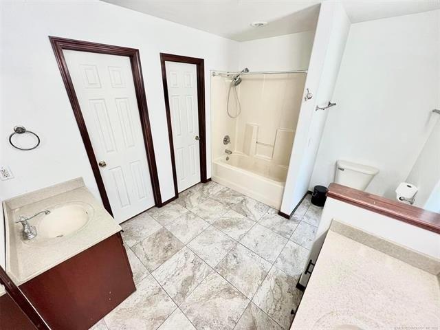 Covey Ln, Locust Grove, OK 74352