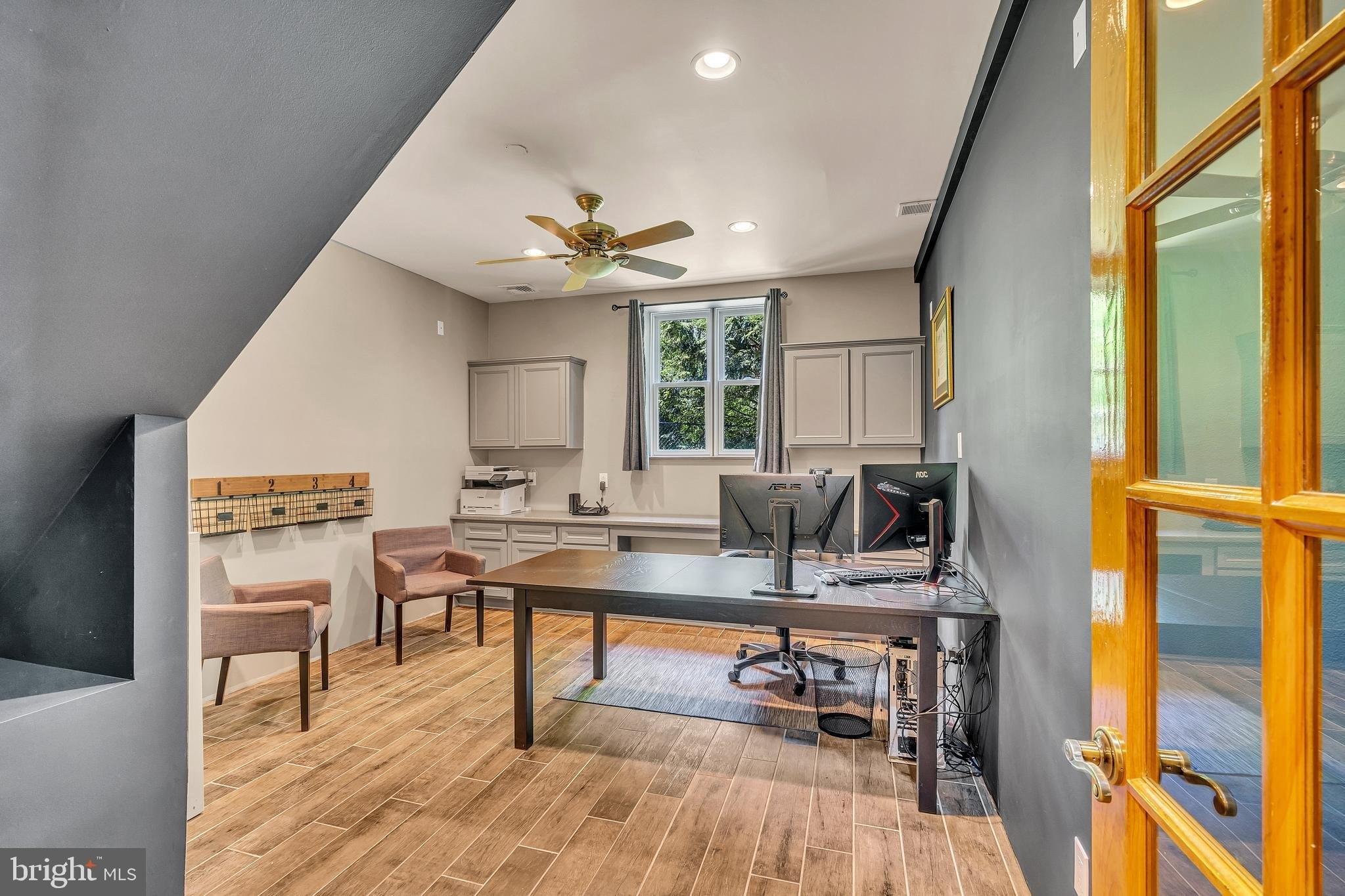 Oakwood Ave, Jackson, NJ 08527