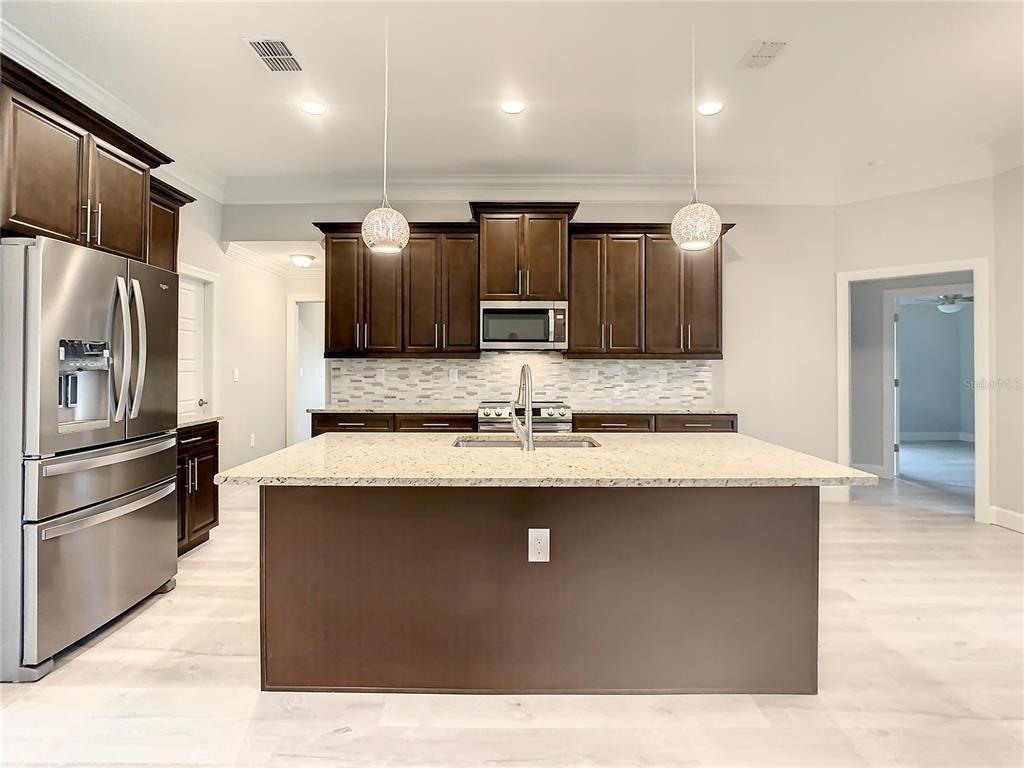 Tampa Rd, Venice, FL 34293