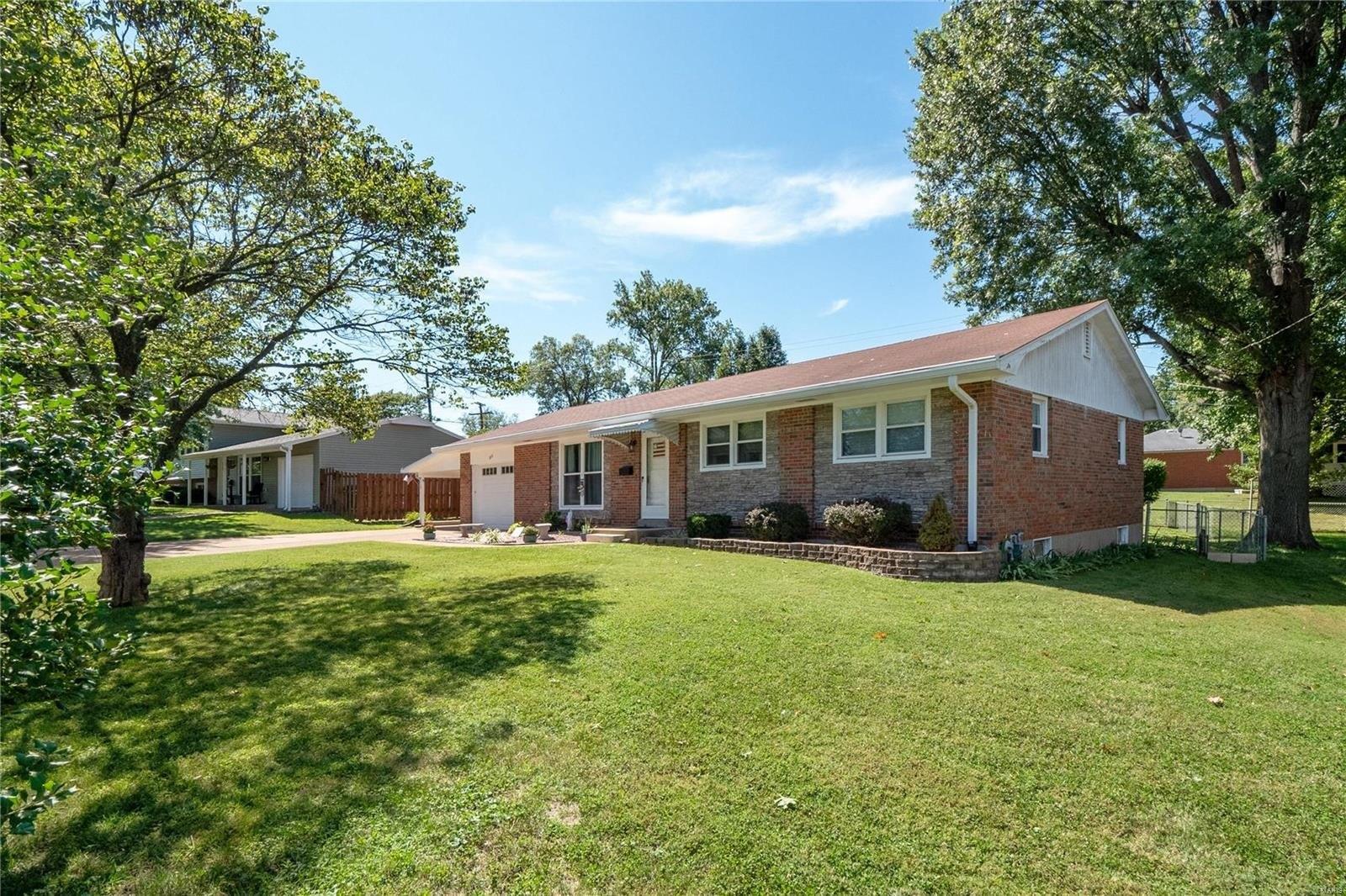 N Briegel St, Columbia, IL 62236