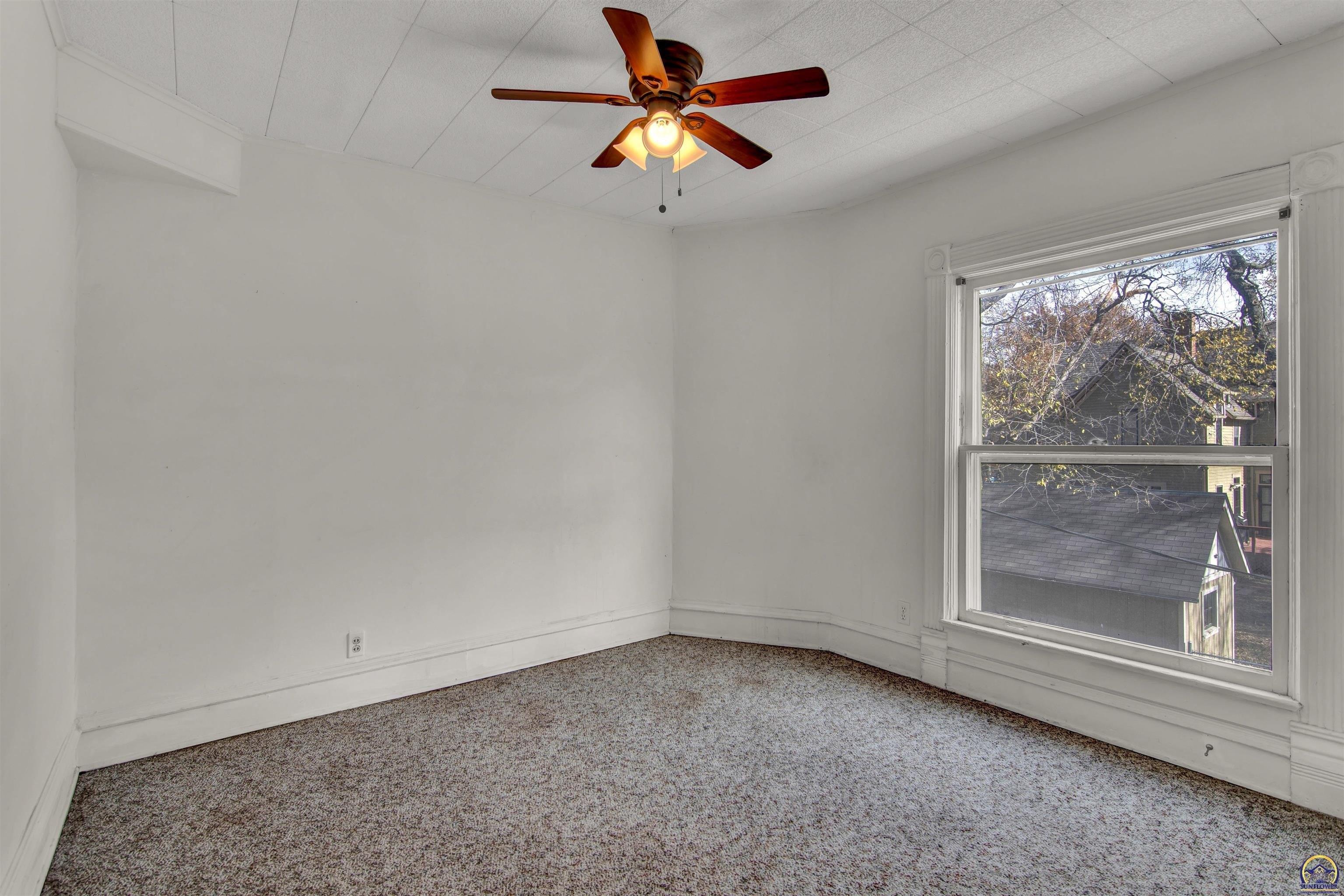 Sw 2nd St, Topeka, KS 66606