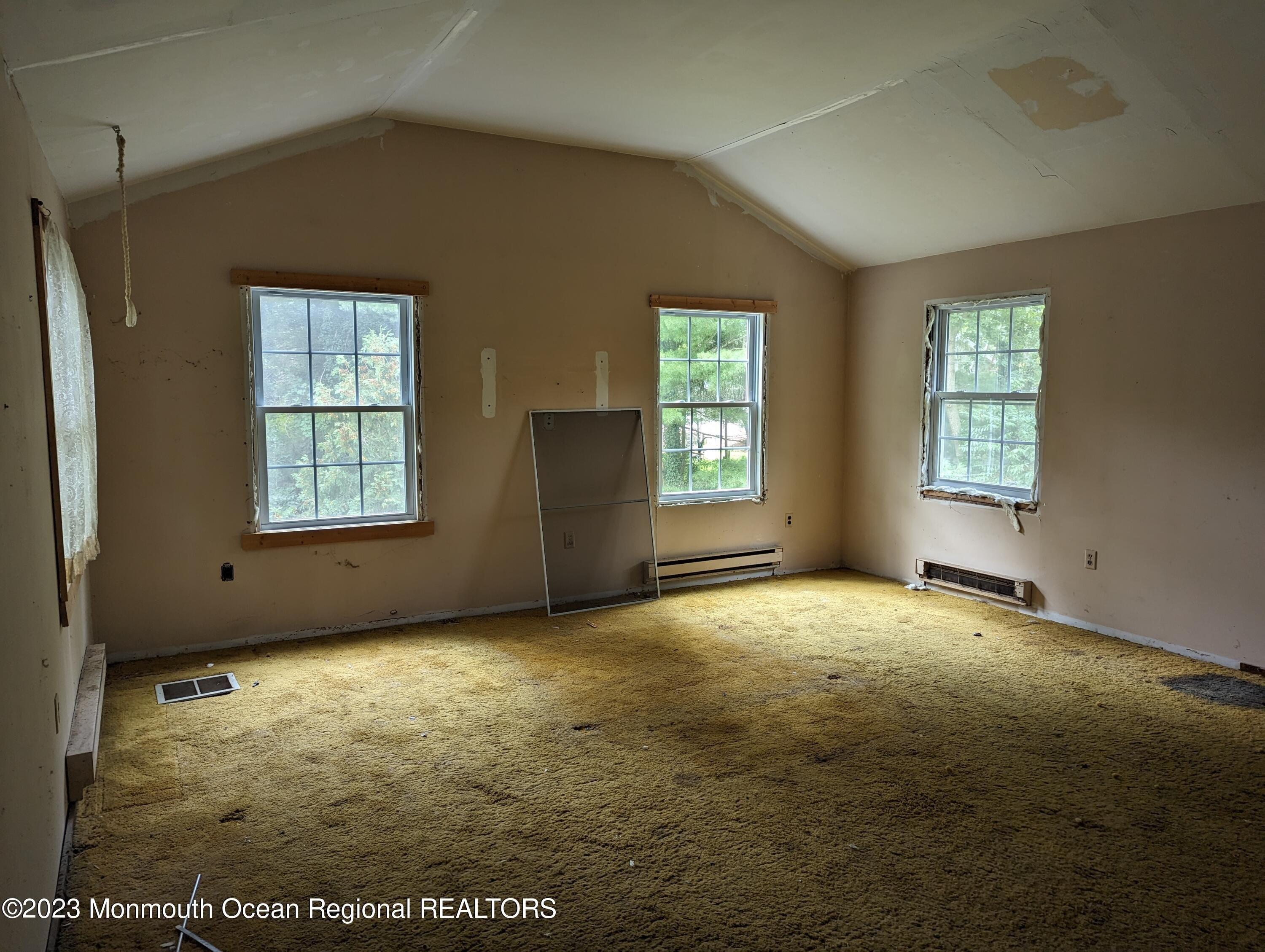 Latimer Ave, Bayville, NJ 08721