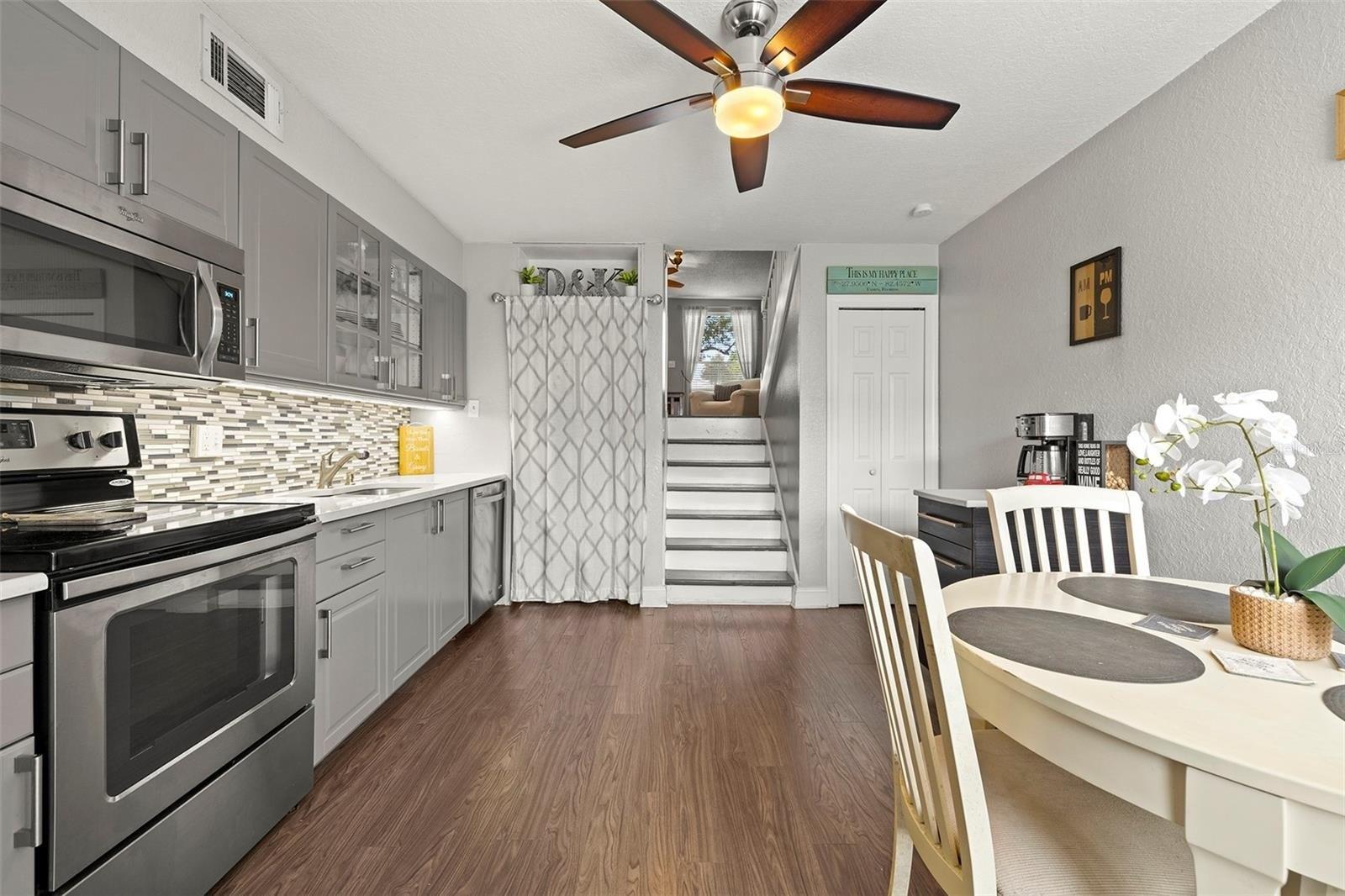 W La Villa Ln, Tampa, FL 33611